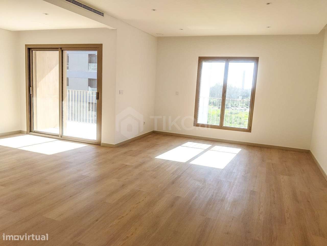 Apartamento T3 + 1 DUPLEX  com garagem/BOX  e arrumos à venda em Monti-10