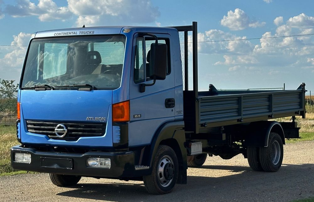 Nissan Atleon 2007
