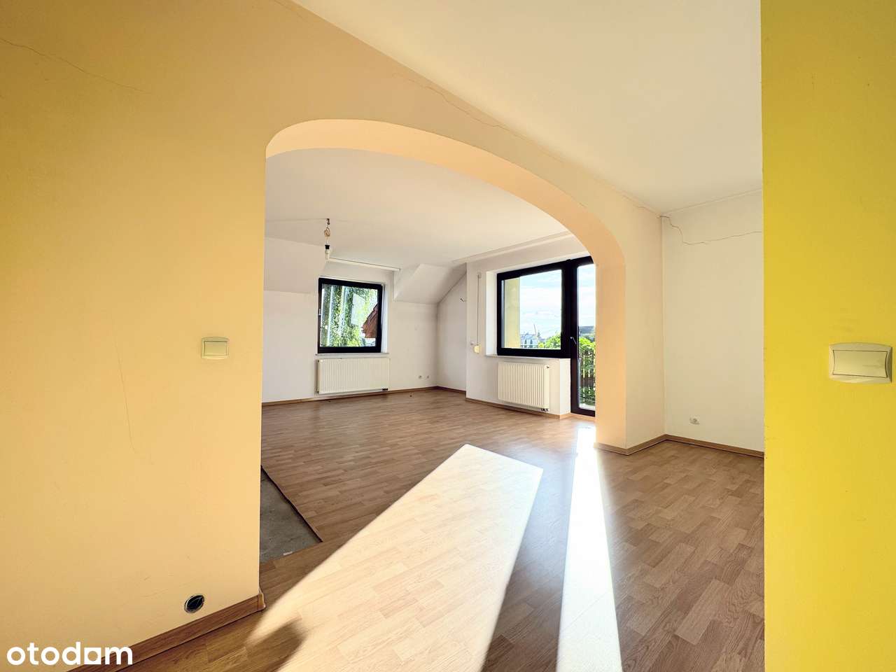 Komfortowy dom z ogromnym garażem i dużą działką, piękne tereny Kobiór-14