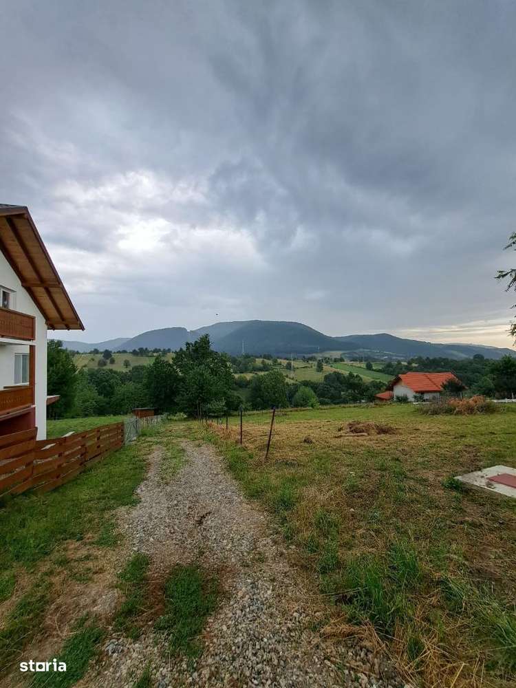 Teren intravilan 1000 mp - Imagine principală: 2/6