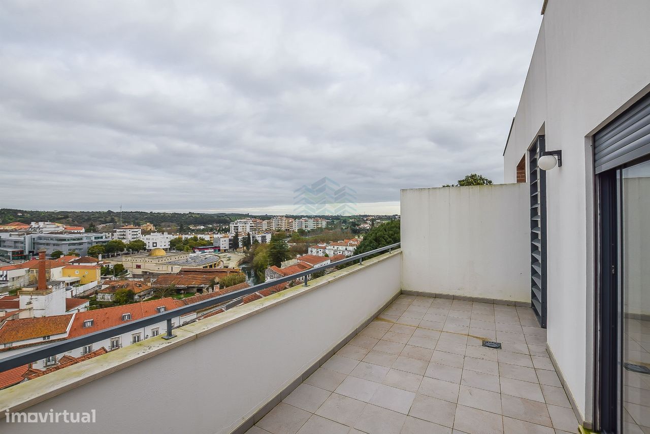 Apartamento T1 em Torres Novas