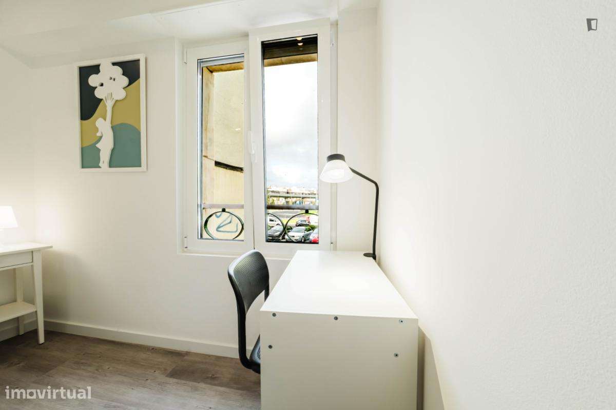 Quarto - localizado em Lumiar Lisbon - Grande imagem: 3/23