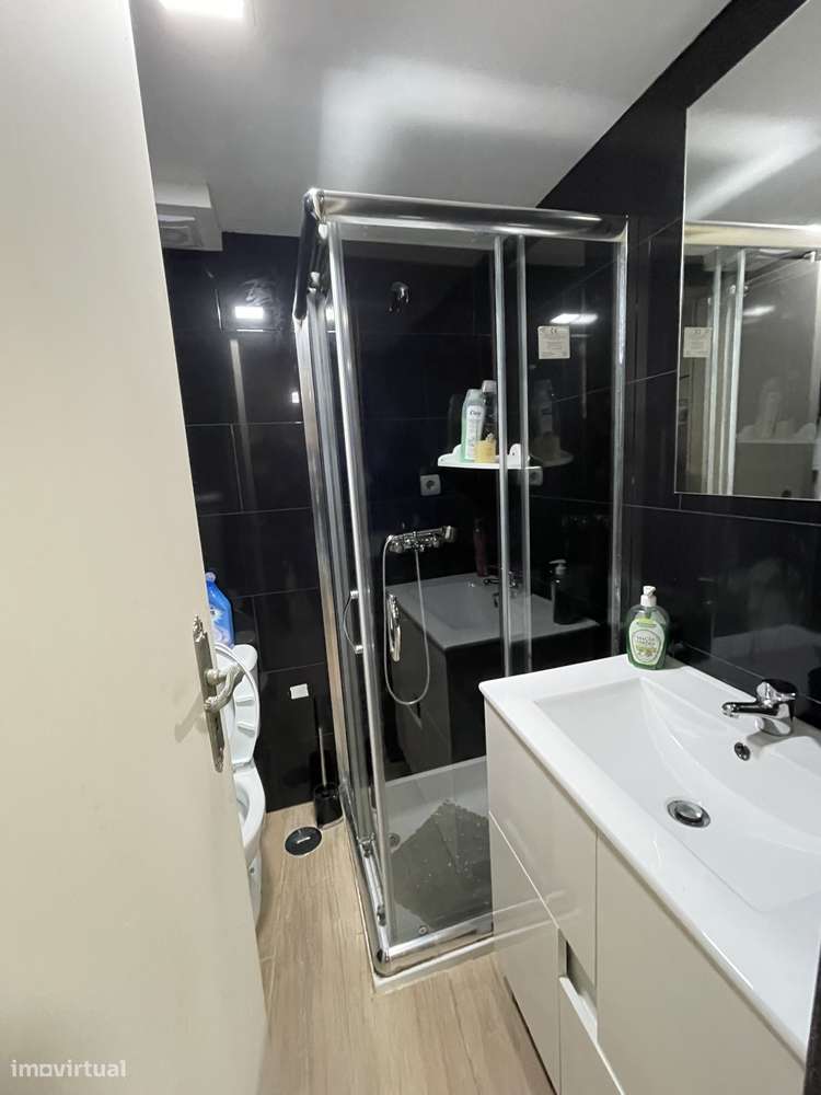 Terreno construção com anexo t1-5