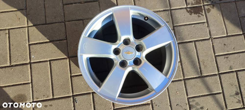 FELGI 5x105 6.5Jx16 Cali ET 39 CHEVROLET CRUZE OPEL 95831800 Komplet - 5