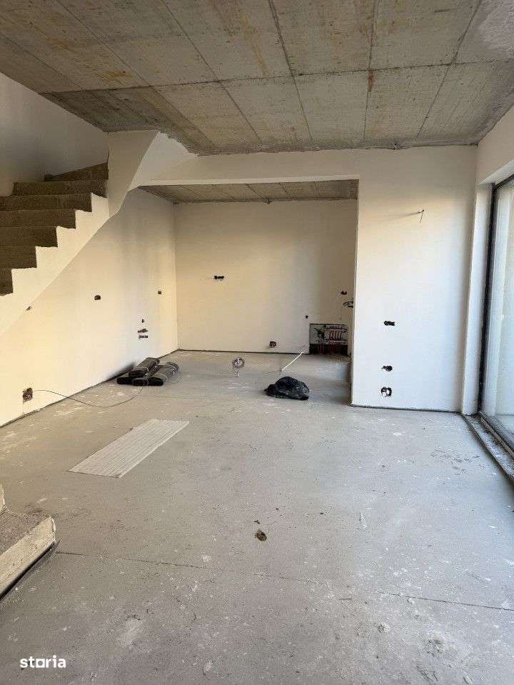 Duplex cu arhitectura deosebita , Borhanci - Imagine principală: 5/12