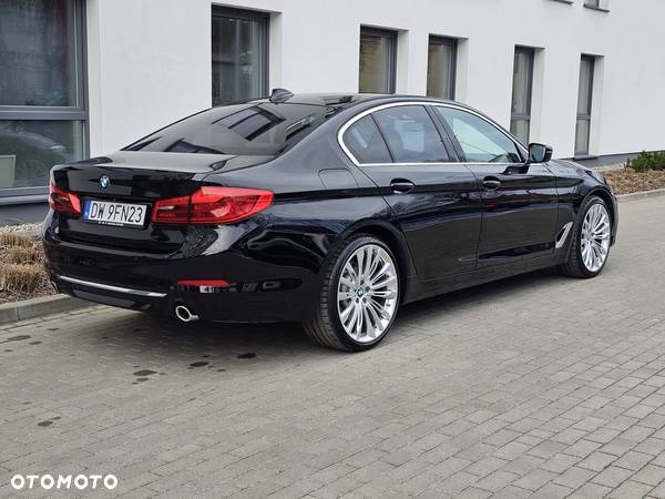 BMW Seria 5 520d Luxury Line - 9