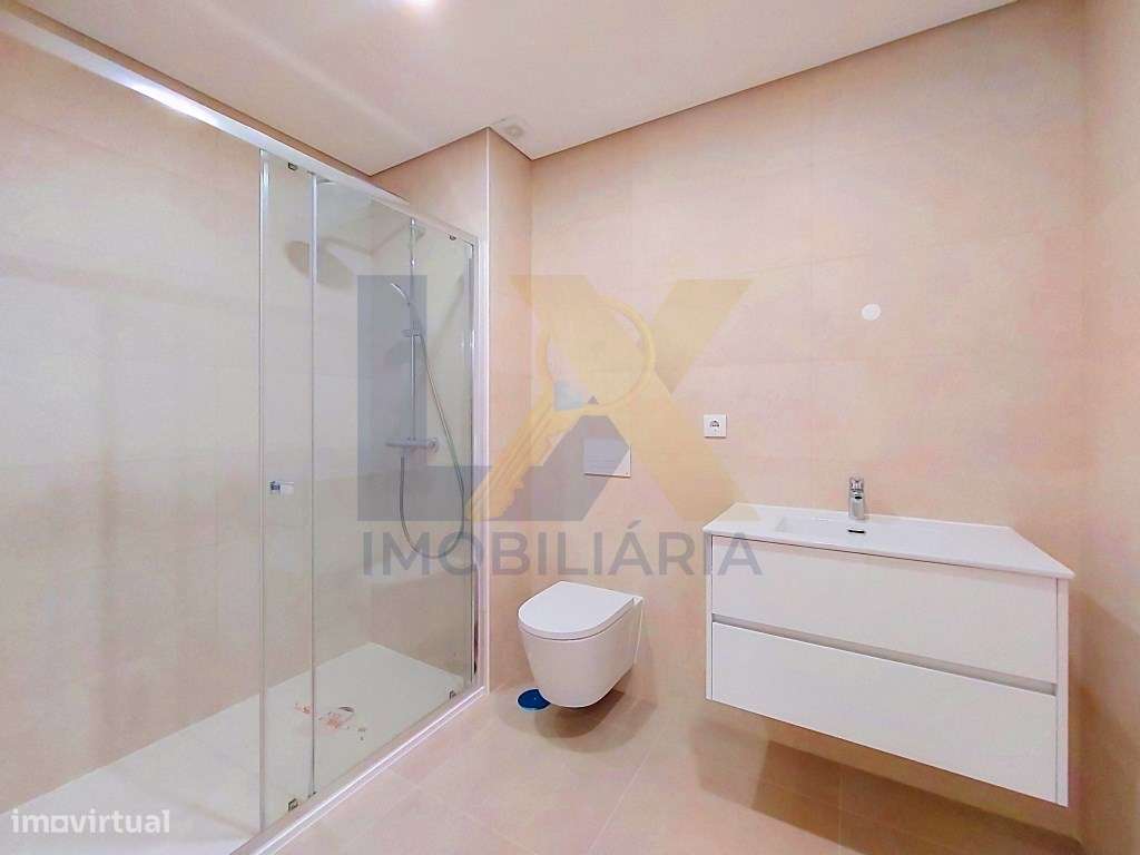 Apartamento T3 novo, com suíte e 2 lugares de garagem em Esgueira!!!-13