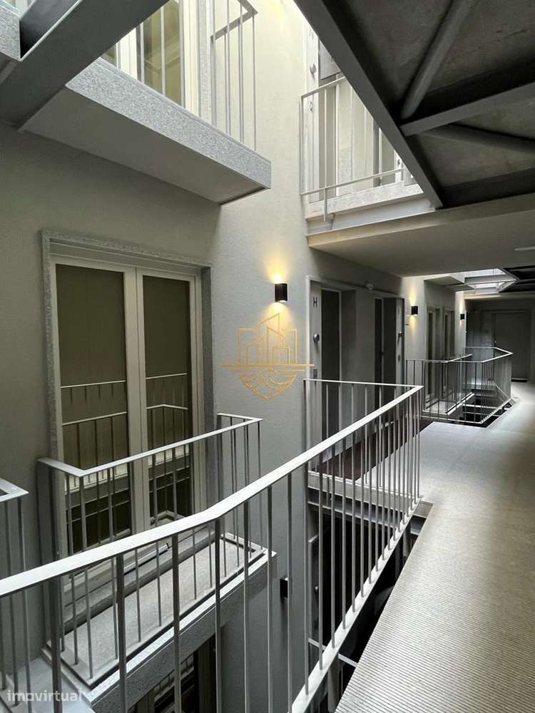 Apartamento T0+1 Turnkey Premium com Garagem e Duas Varandas — Centro-30