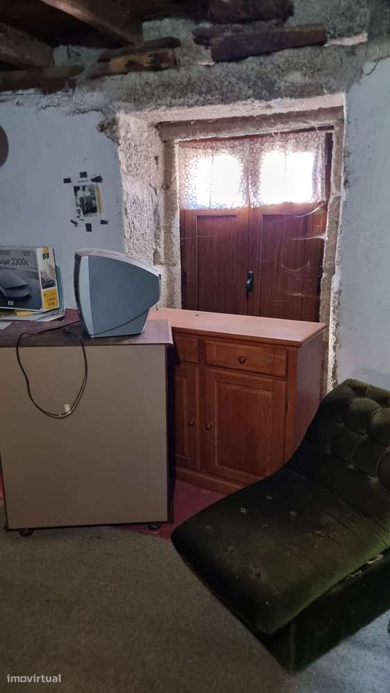 Moradia para Restaurar T2 Venda em Cantelães,Vieira do Minho-14