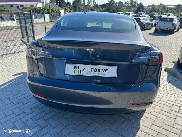 Tesla Model 3 Standard Range Plus RWD - 3