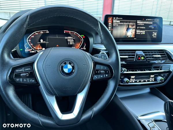 BMW Seria 5 520d MHEV Sport - 13