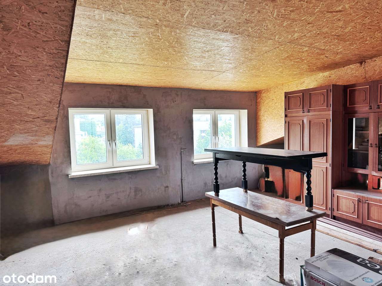 Karłowice – duży dom z ogrodem, 5 pokoi, garaż, poddasze-12