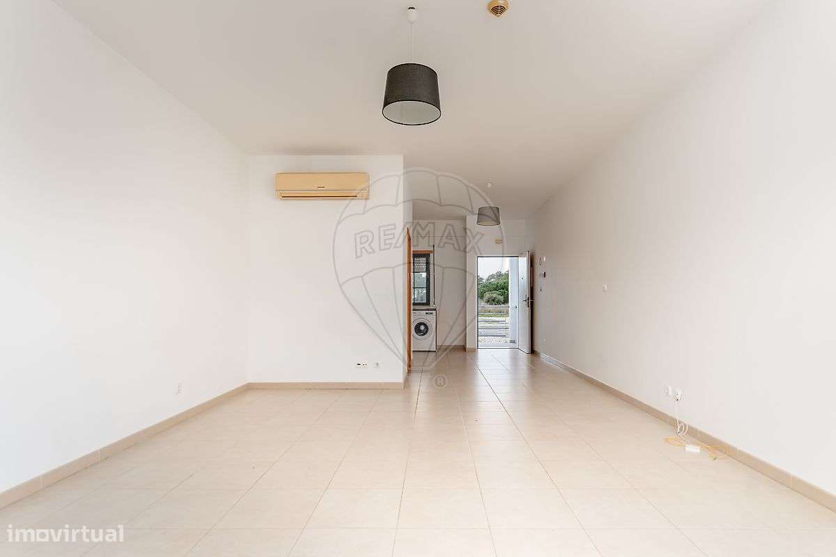 Apartamento T0 para arrendamento - Grande imagem: 2/10