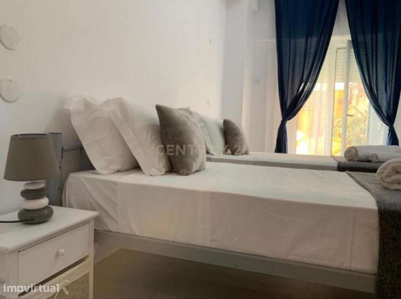 Apartamento T3 + 1 com Licença de Alojamento Local – Estrela/Campo de-18