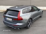 Volvo V60 T8 AWD Plug-In Hybrid R-Design - 12