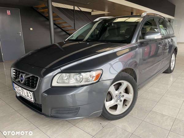 Volvo V50 D2 Momentum Start-Stop - 1