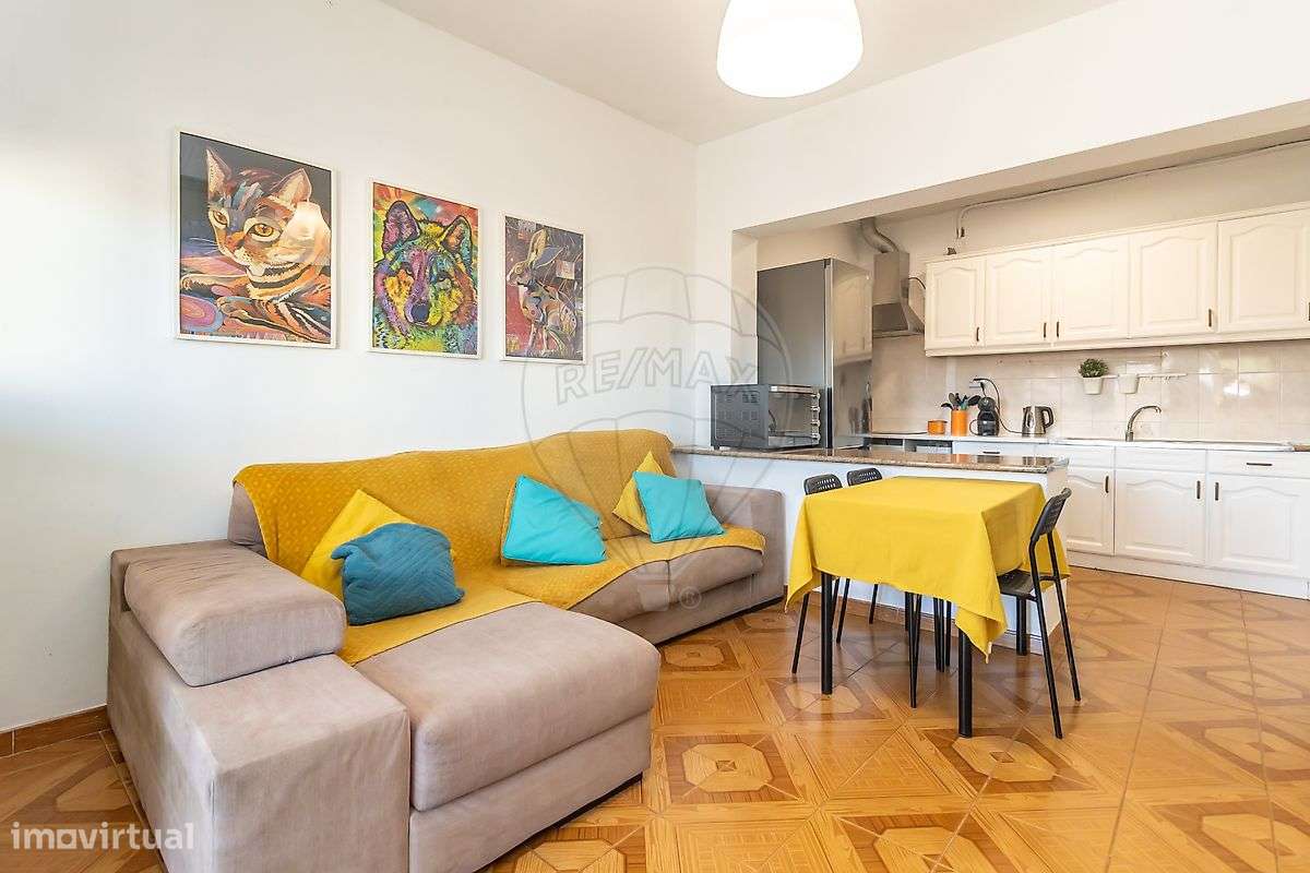 Moradia T2 para venda-0