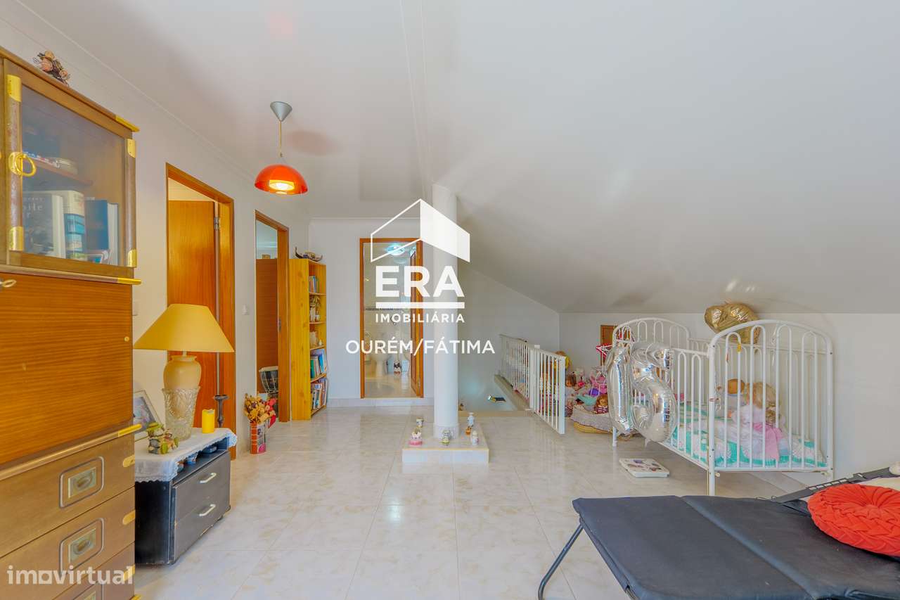 Moradia T5, Rio de Couros, Ourém-43