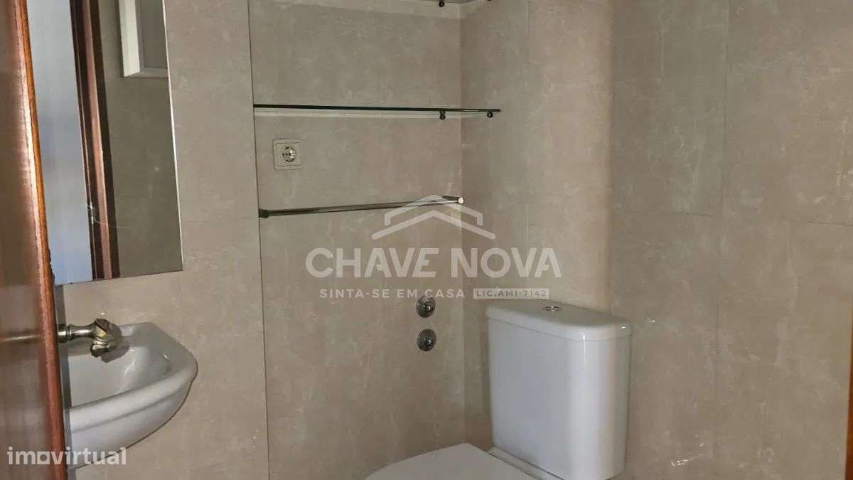 Apartamento T3 na Senhora da Hora – Junto ao Metro-23