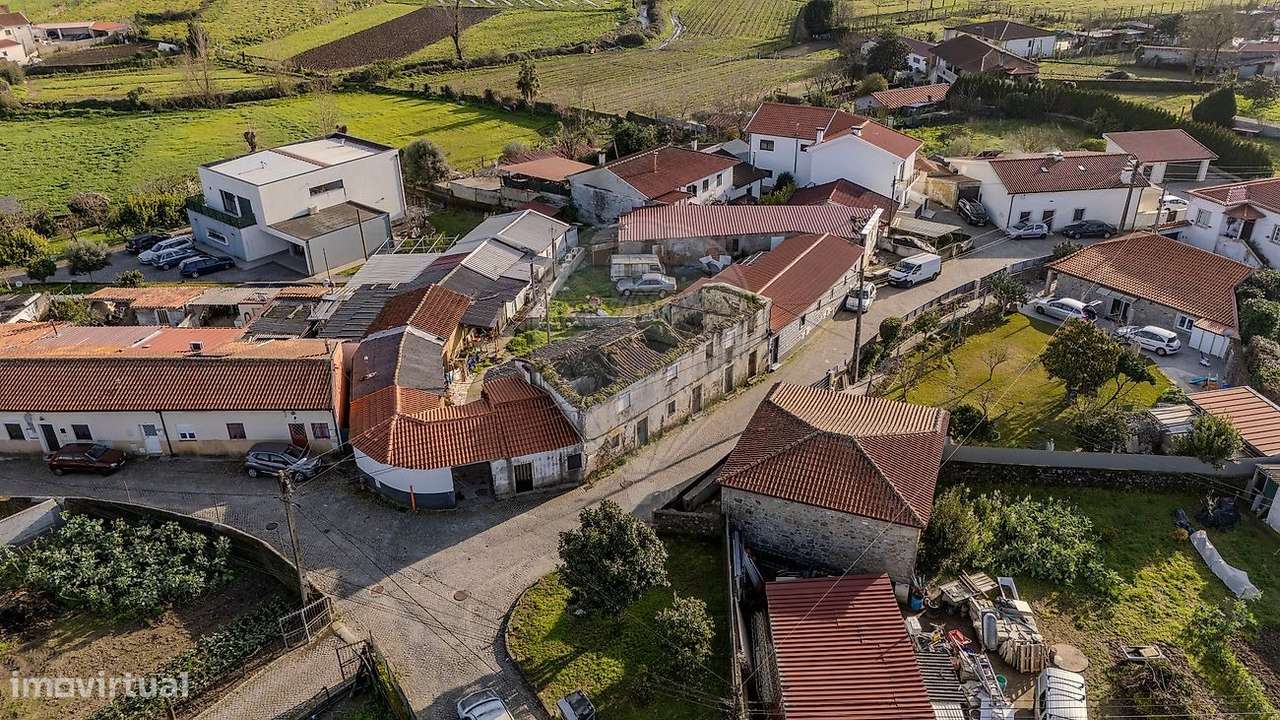 Prédio para reconstrução em Panoias- Braga - Grande imagem: 4/14