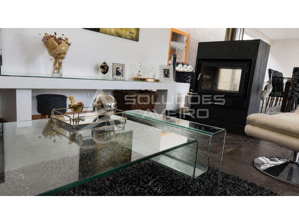Moradia T3 de Luxo com Piscina em Águeda!-7