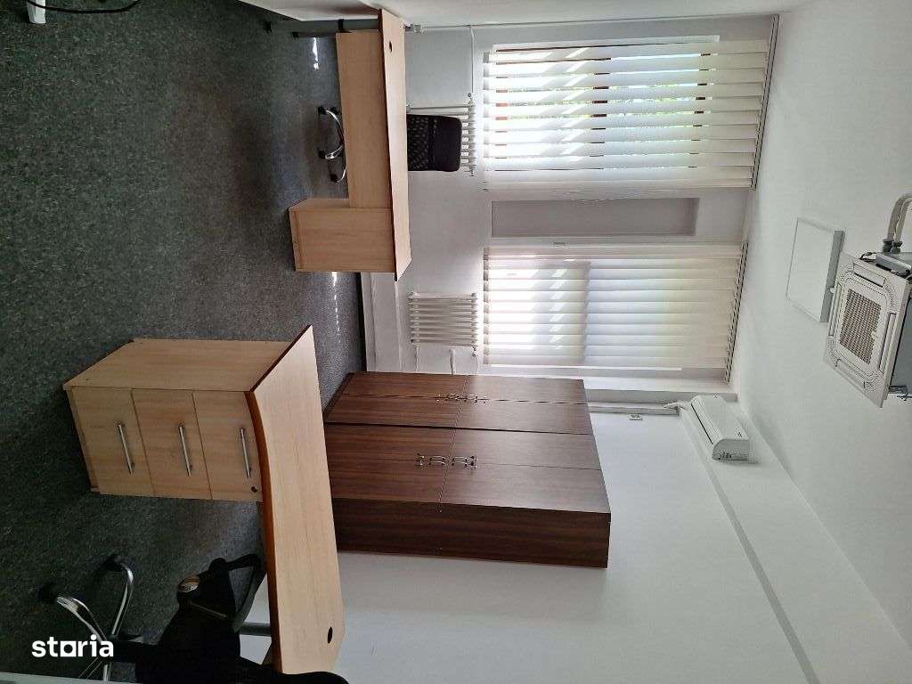 Spații pentru birouri zonă centrală - Imagine principală: 4/4