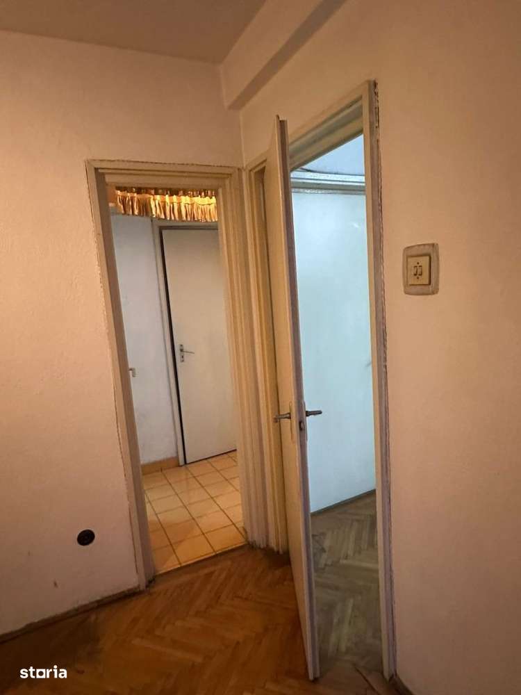 Apartament 3 camere - Calea Grivitei/Basarab - Sector 1-9