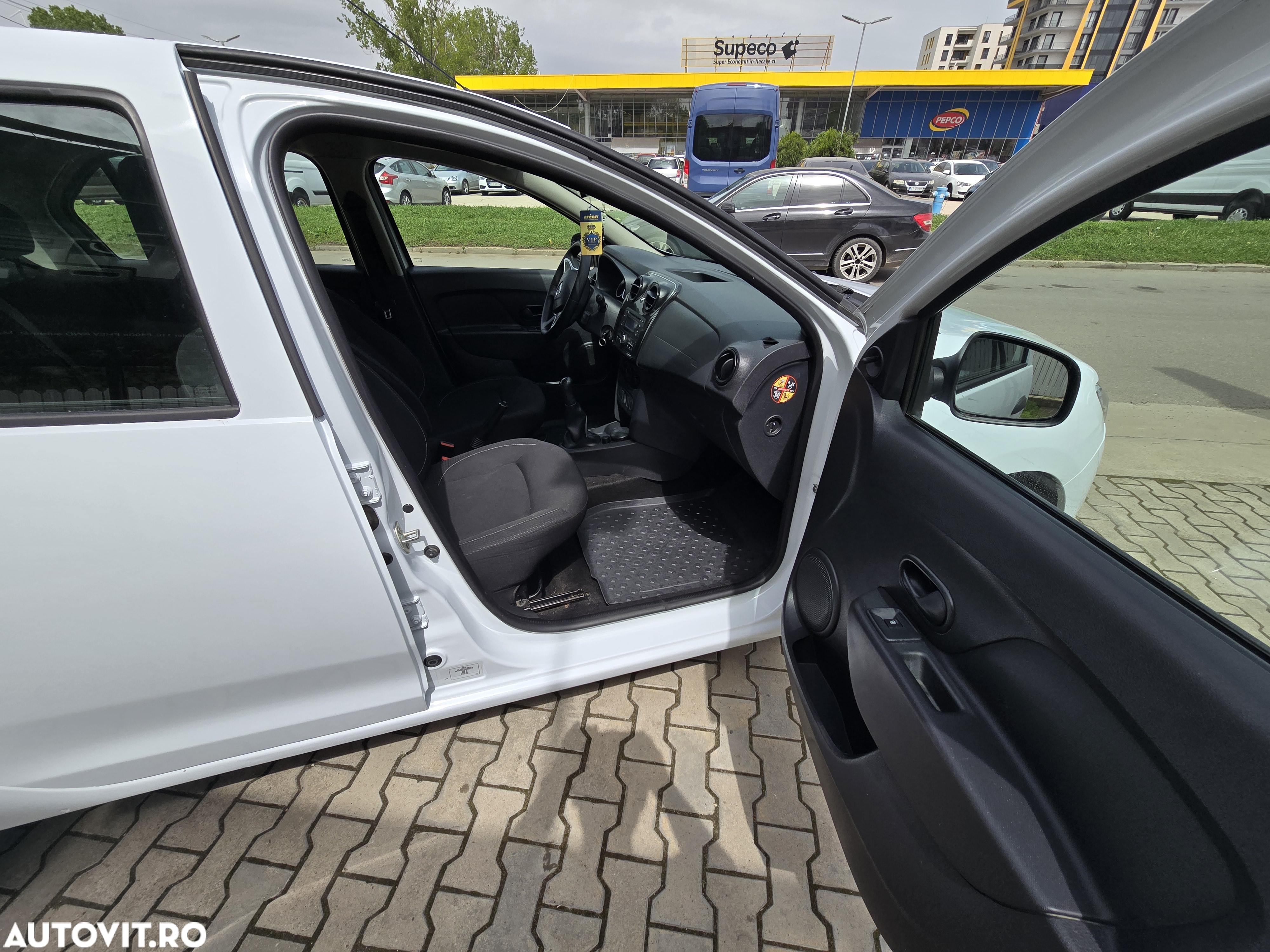 Dacia Logan MCV 1.0 SCe Ambiance - 8