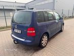 Volkswagen Touran 2.0 TDI Highline - 5