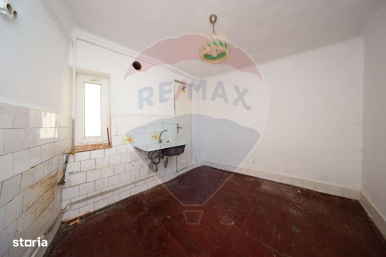 Corp de casă cu 2 studiouri independente, ideal pentru regim hotelier-9