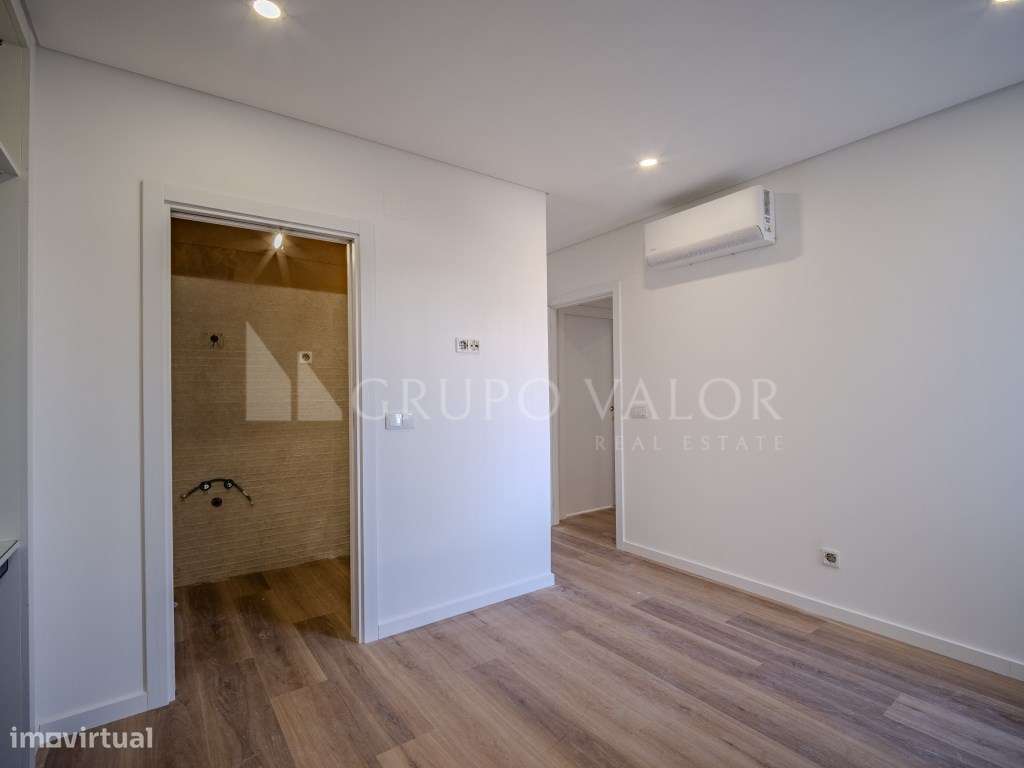 T3 com Suite Totalmente Remodelado | Feijó | Almada-8