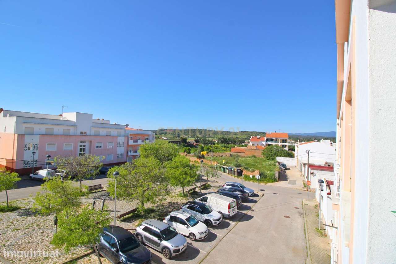 Apartamento T2 situado em Odiáxere, lagos.-23