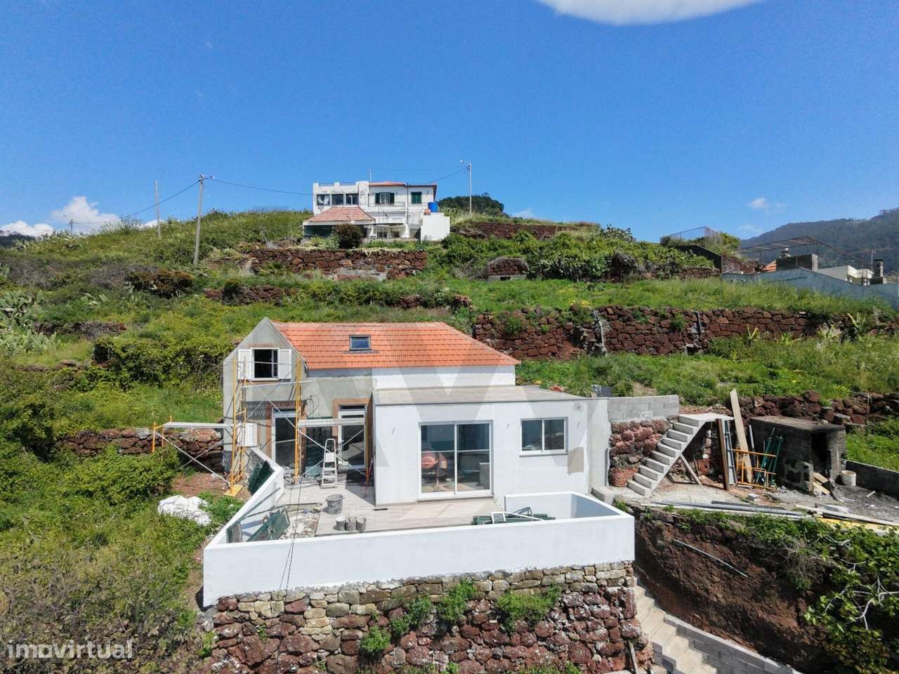 Oportunidade Exclusiva | Moradia T2 em Reconstrução no Campanário com - Grande imagem: 5/47