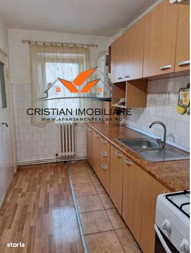 Apartament 3 camere decomandat, etaj 3, Cetate-Mercur!-1