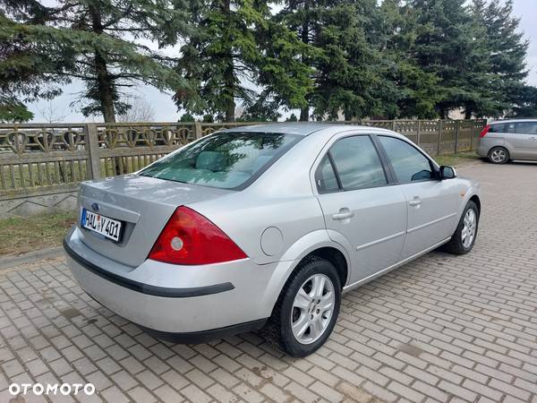 Ford Mondeo 1.8 16V Ghia - 2