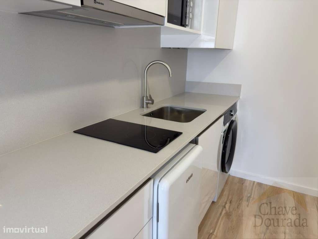 Estúdios T0 novos equipados e mobilados - junto à Escola Superior d... - Grande imagem: 2/6