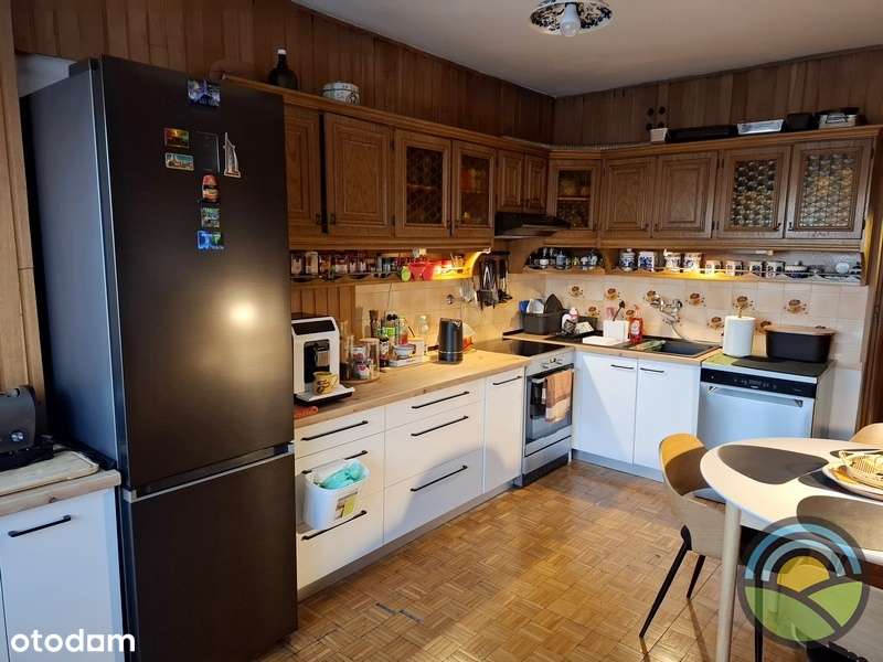 Dom dwurodzinny ( 2 odrębne mieszkania ) na działce 330 m2-11