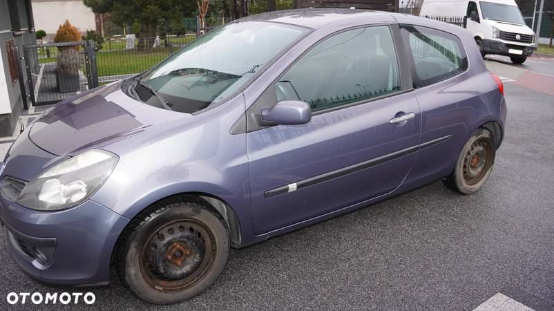 Renault Clio 1.6 16V Extreme - 5