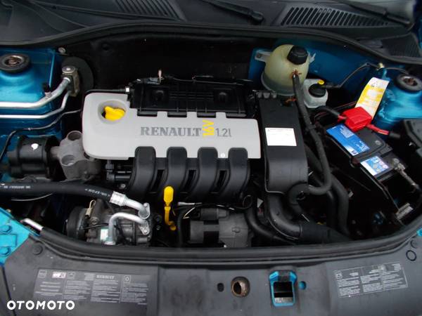 Renault Clio - 12