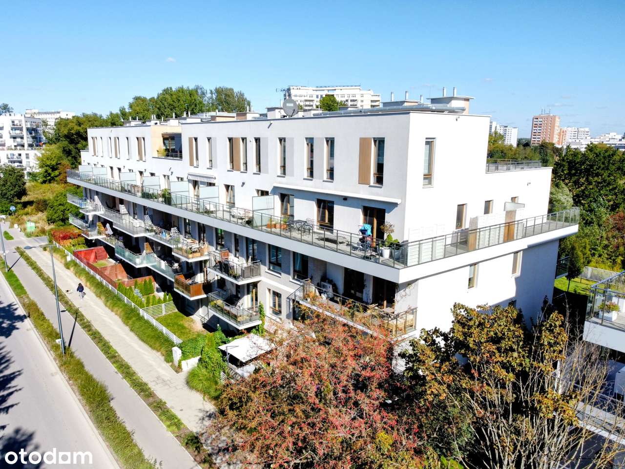 Ciche mieszkanie 47 m2- dwa pokoje. Duży balkon. Zieleń. Warszawa-0