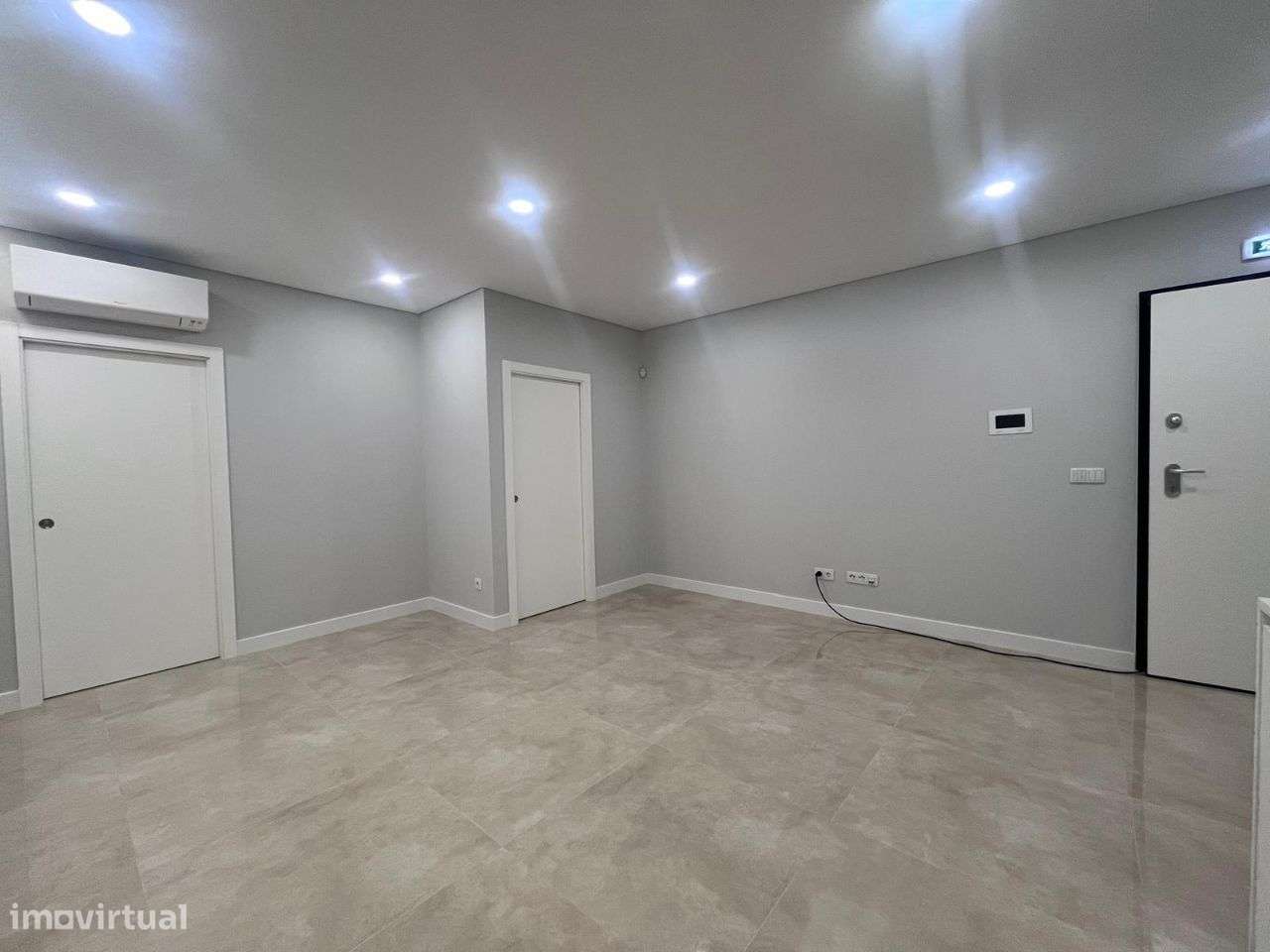 Atelier com kitchenette Totalmente Equipada - Viseu - Grande imagem: 4/10