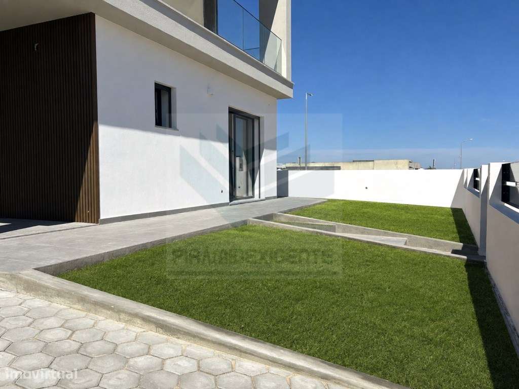 Moradia Isolada, Piscina, Garagem, Jardim Amplo, Azeitão-21