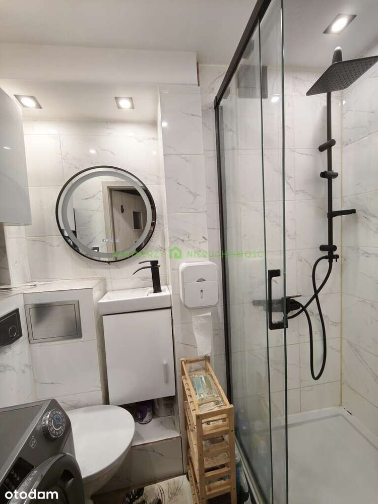 Małe 2 pokoje na cichym osiedlu blisko centrum-8