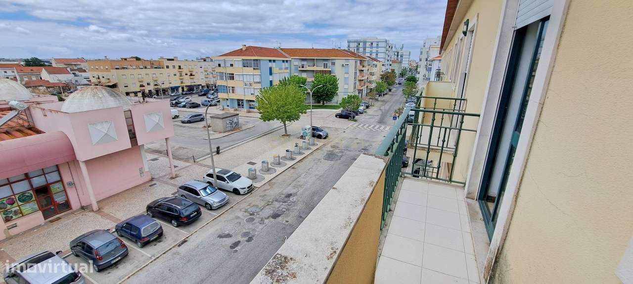 Apartamento T3 e arrecadação com 131m² na Moita - Grande imagem: 5/17