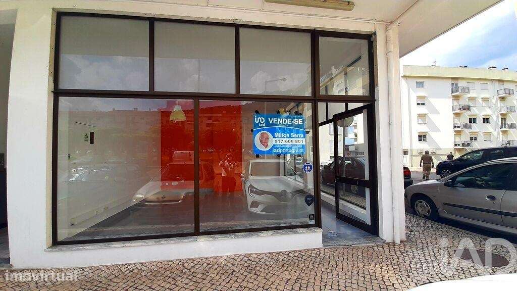 Loja / Estabelecimento Comercial em Lousã e Vilarinho de 32,00 m2 - Grande imagem: 3/4