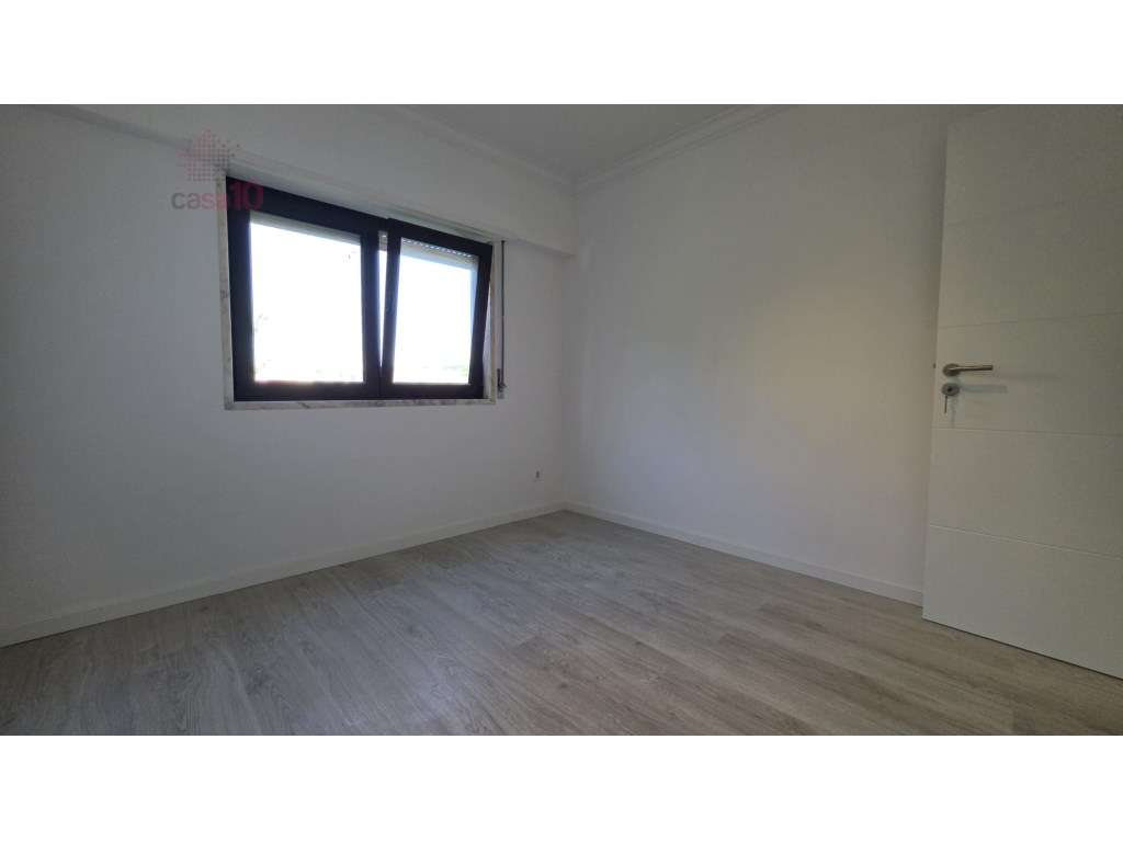 Apartamento T3 renovado para venda em São Marcos-14