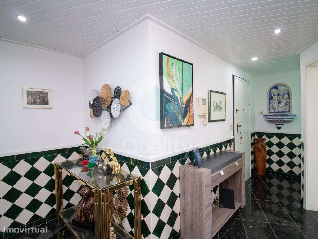 Excelente Apartamento T2 - Baixa da Banheira-19