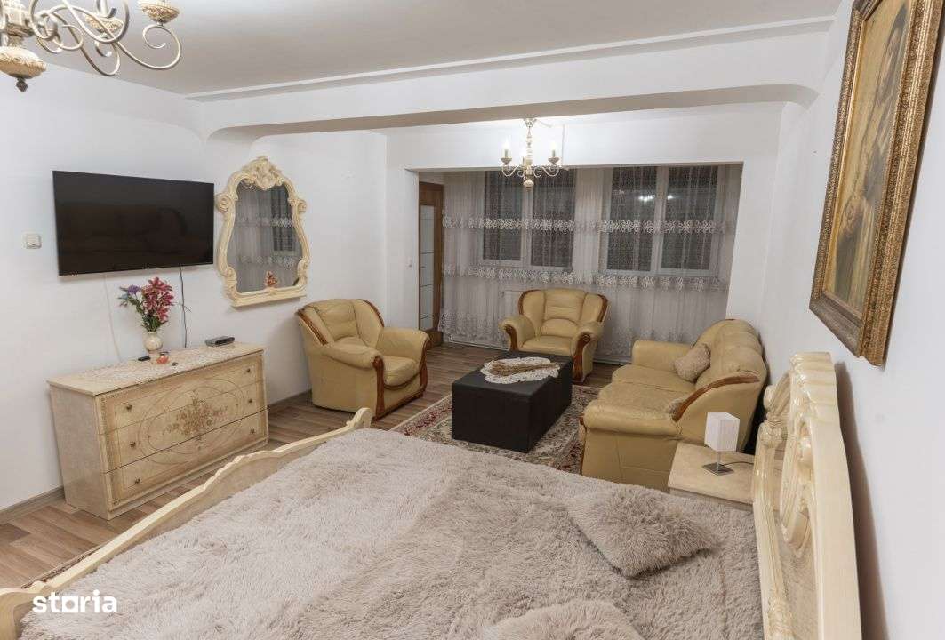 Pensiune Turistica cu Sala de Mese + Casa de Locuit in Cristesti-7