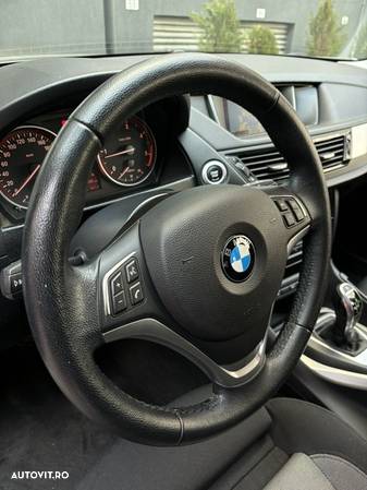 BMW X1 sDrive16d Aut Sport Line - 16