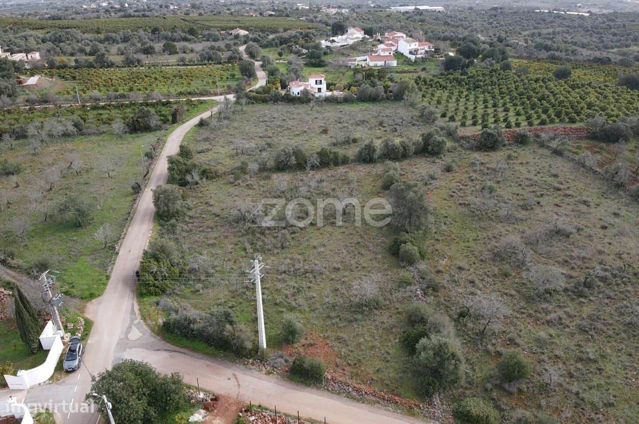 Terreno Rústico plano com 3.280m2 em Filipes, Messines - Grande imagem: 4/18